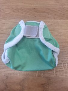 Groen Newborn overbroekje Petit Lulu